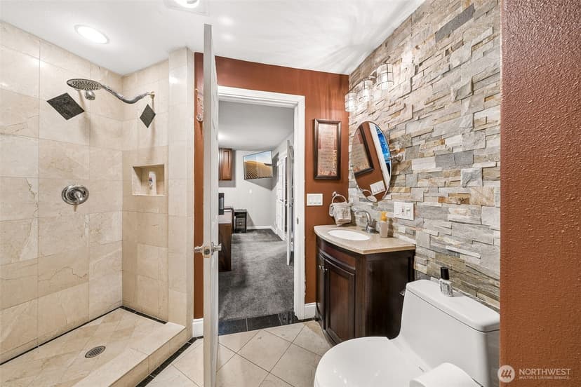 Property photo for 6804 Vandermark Road, Bonney Lake photo 18