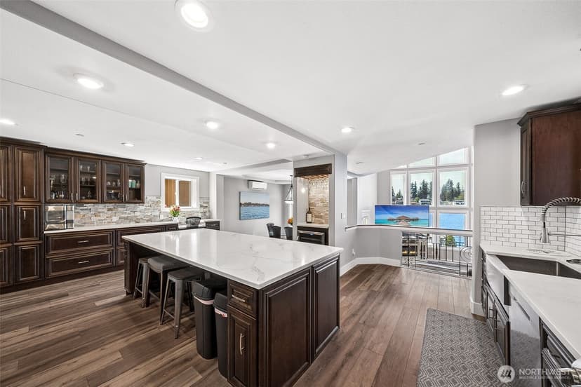 Property photo for 6804 Vandermark Road, Bonney Lake photo 12