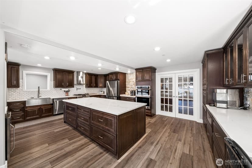Property photo for 6804 Vandermark Road, Bonney Lake photo 11