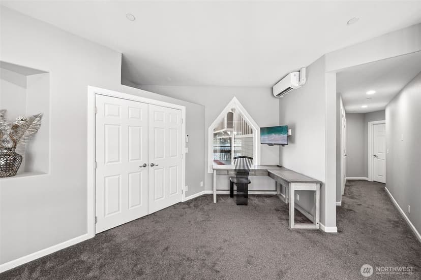 Property photo for 6804 Vandermark Road, Bonney Lake photo 32