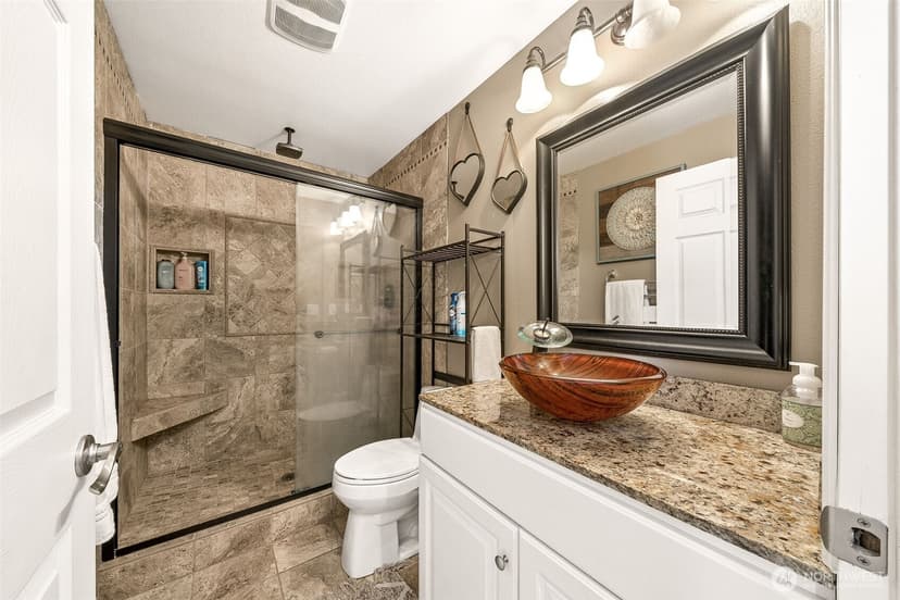 Property photo for 6804 Vandermark Road, Bonney Lake photo 30