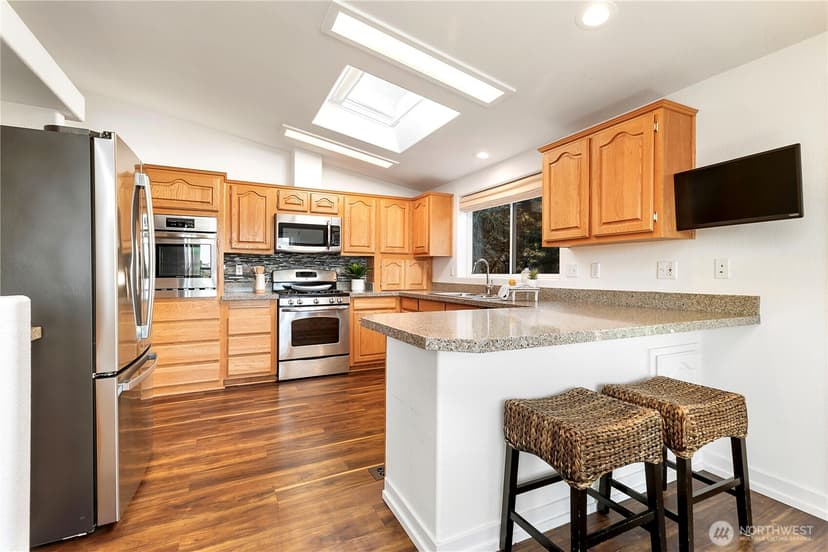 Property photo for 3834 Passage View Lane, Langley photo 23
