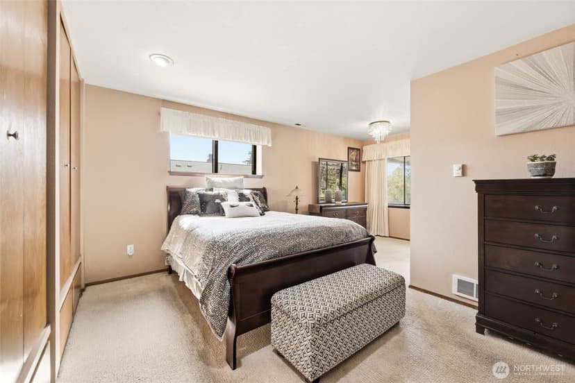 Property photo for 614 E 84th Street, Tacoma photo 12
