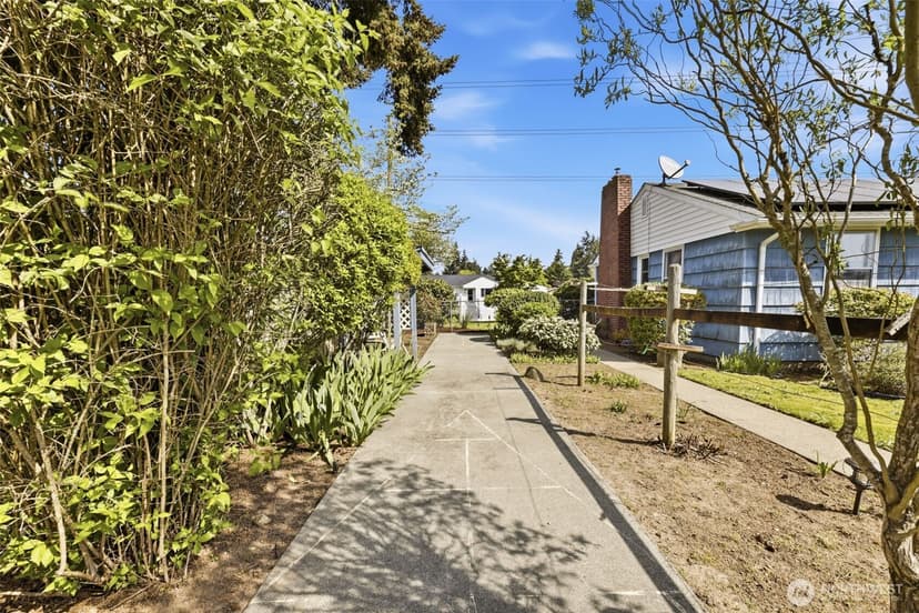 Property photo for 614 E 84th Street, Tacoma photo 4