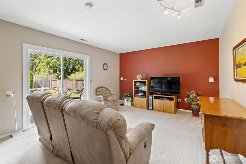 Property photo for 15115 3rd Lane NE, Duvall photo 18