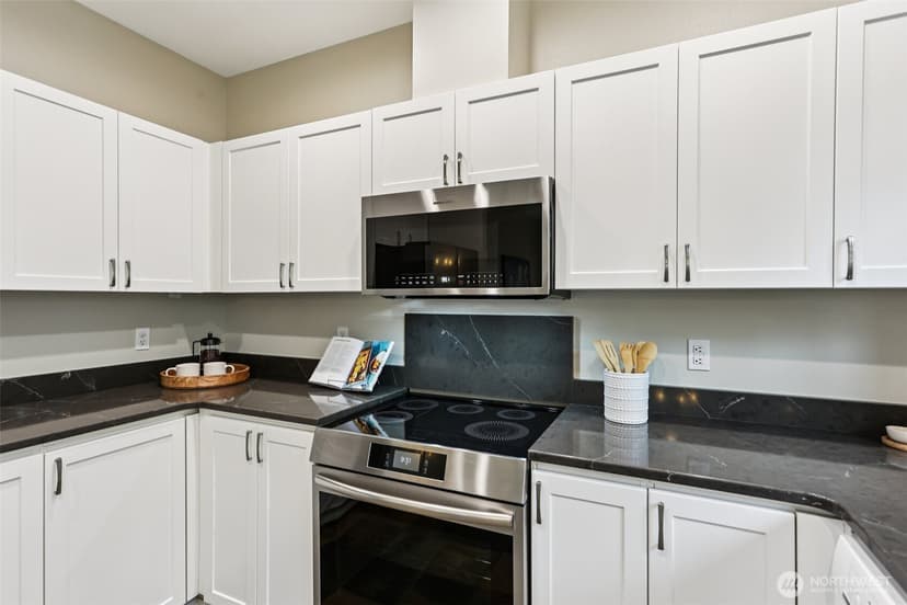 Property photo for 441 S 51st Court, Renton photo 15