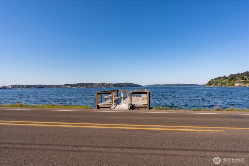 Property photo for 1253 Beach Drive E, Port Orchard photo 35