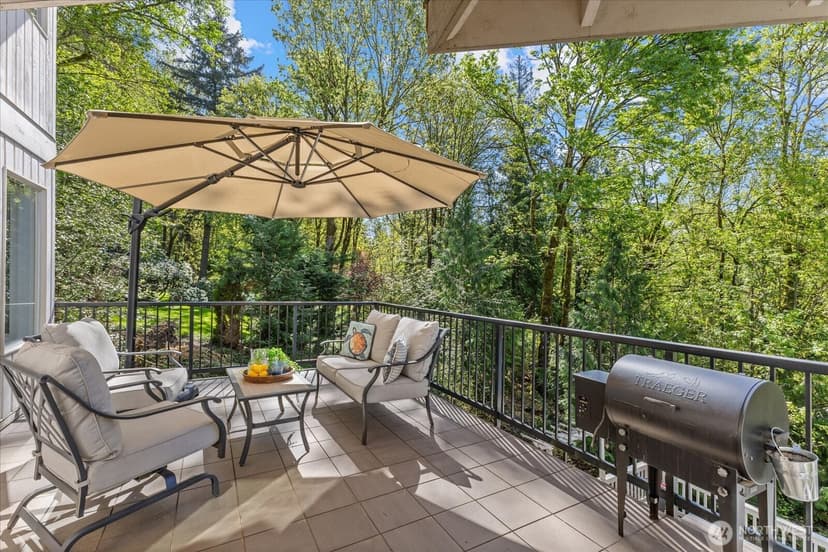 Property photo for 13032 204th Place SE, Issaquah photo 18
