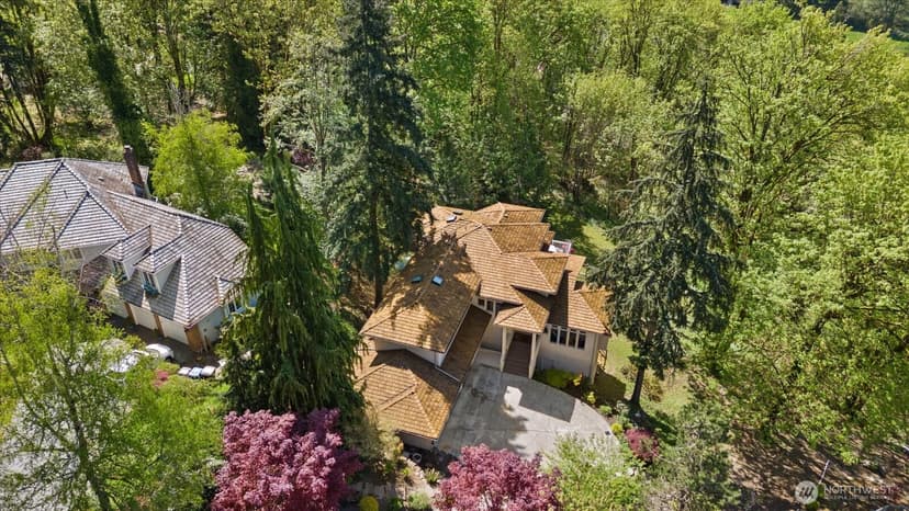 Property photo for 13032 204th Place SE, Issaquah photo 38