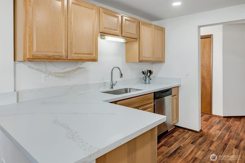 Property photo for 921 Pershing Ave #101, Bremerton