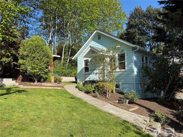 Property photo for 5304 NE 193rd Street, Lake Forest Park