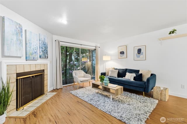 Property photo for 4106 Factoria Boulevard SE #205, Bellevue photo 2