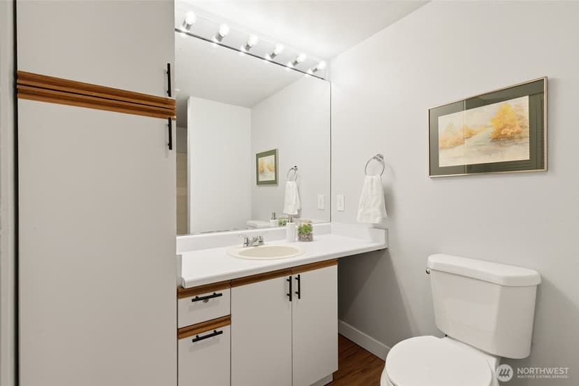 Property photo for 4106 Factoria Boulevard SE #205, Bellevue photo 16