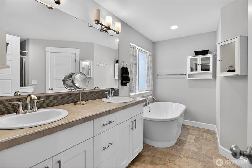Property photo for 18215 SE 248th Street, Covington photo 15