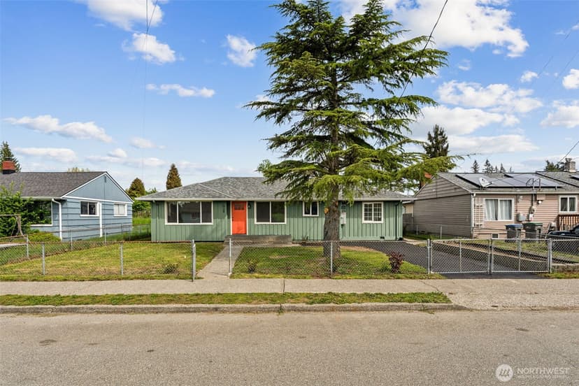 Property photo for 928 Dibb Street, Bremerton photo 2
