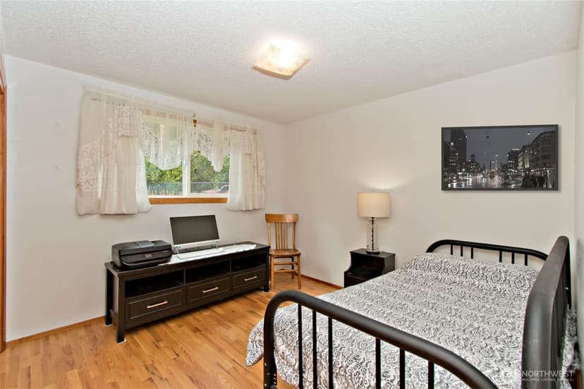 Property photo for 25040 180th Avenue SE, Kent photo 17
