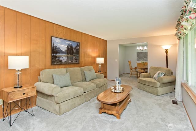 Property photo for 25040 180th Avenue SE, Kent photo 5