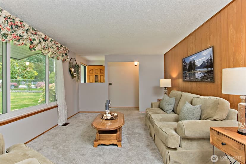 Property photo for 25040 180th Avenue SE, Kent photo 4