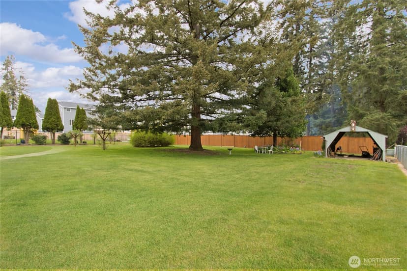 Property photo for 25040 180th Avenue SE, Kent photo 23