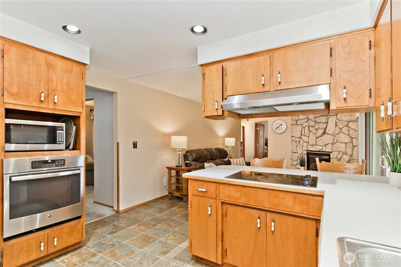 Property photo for 25040 180th Avenue SE, Kent photo 9