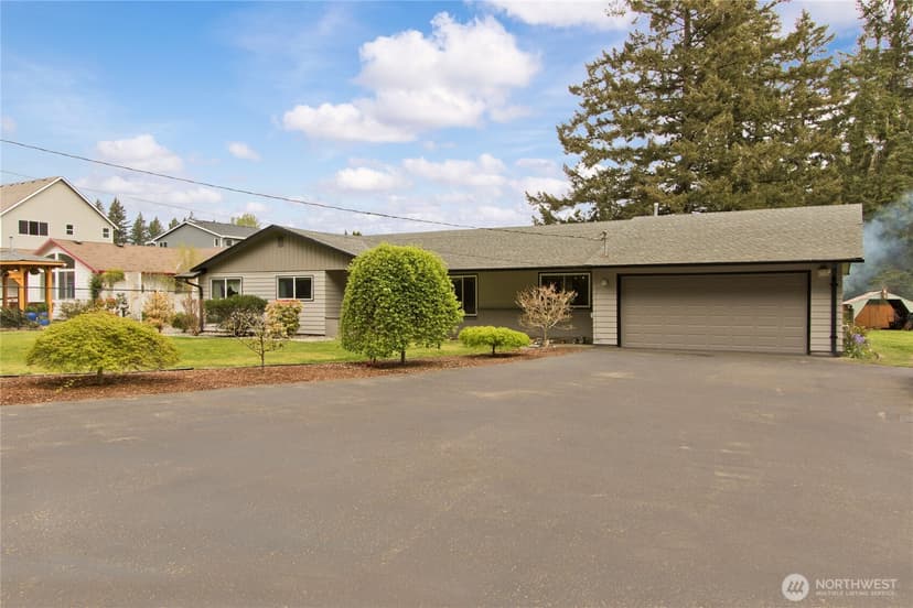 Property photo for 25040 180th Avenue SE, Kent photo 2