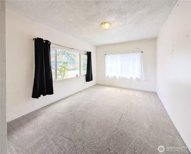 Property photo for 8428 S D Street, Tacoma photo 3