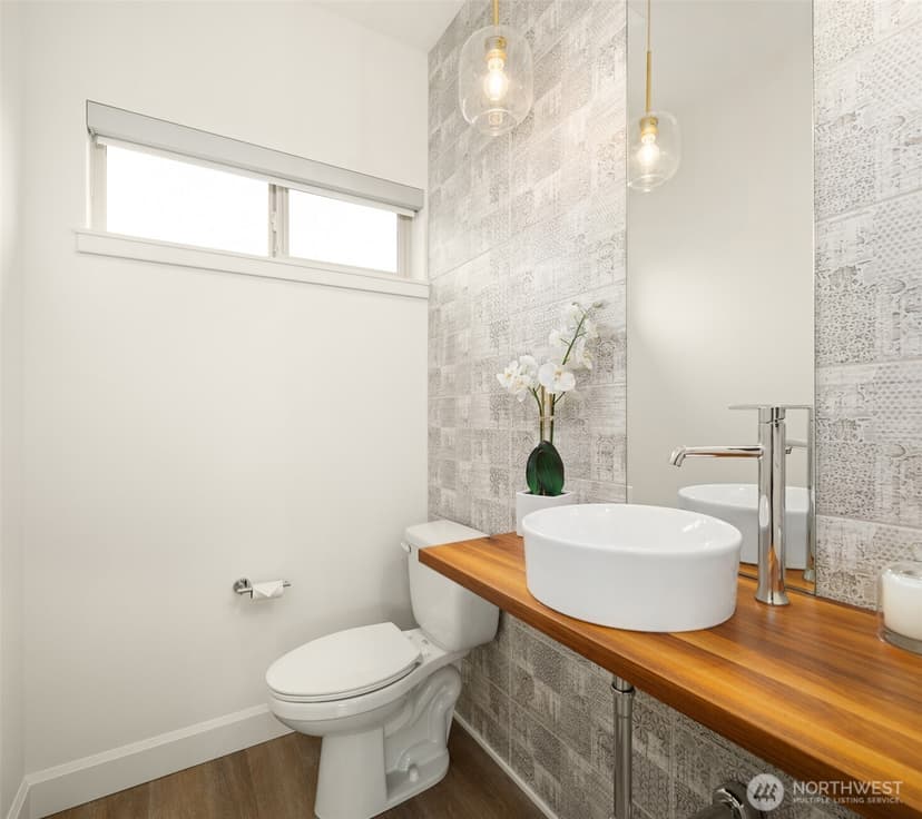 Property photo for 2605 NW 64th Street, Seattle photo 13