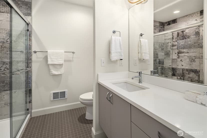Property photo for 2605 NW 64th Street, Seattle photo 16