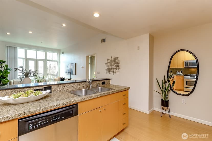 Property photo for 17 W Mercer Street #301, Seattle photo 13