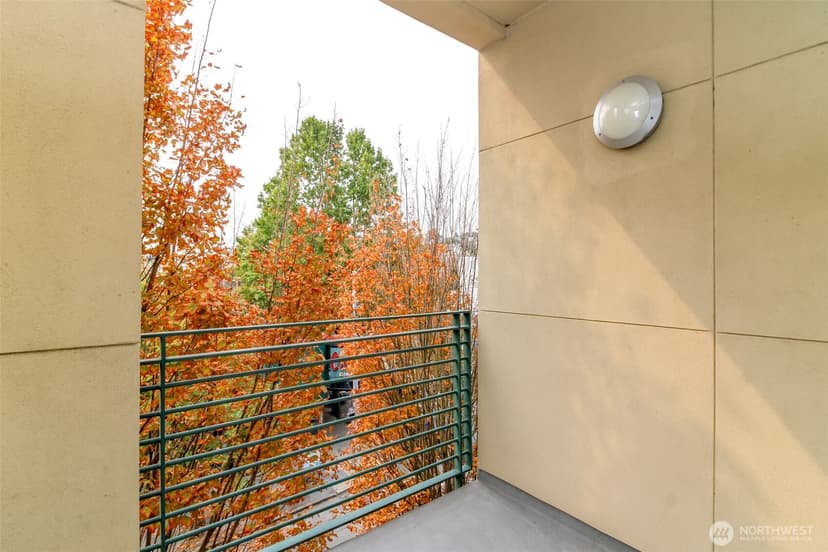 Property photo for 17 W Mercer Street #301, Seattle photo 23