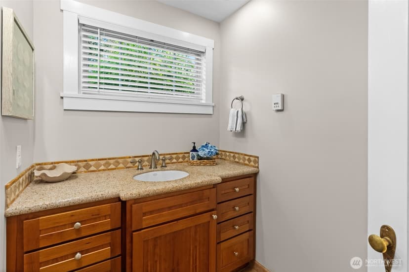 Property photo for 3012 Marine Drive, Bremerton photo 34