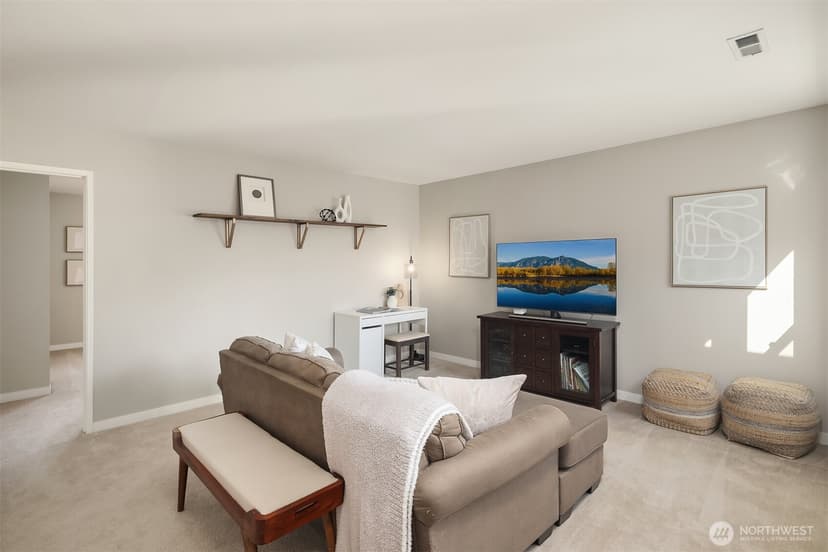Property photo for 36907 SE Braeburn Street, Snoqualmie photo 16