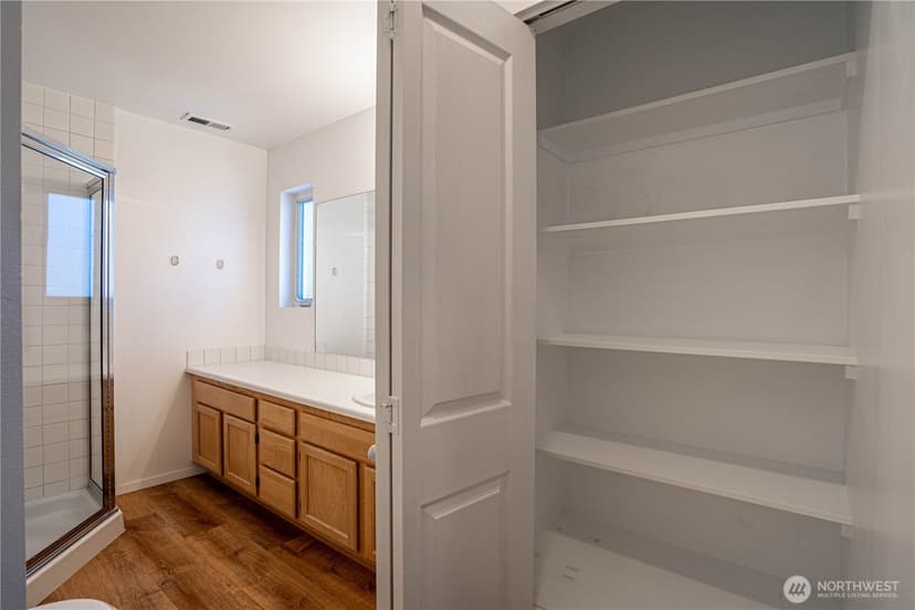 Property photo for 433 W Webster Avenue, Chelan photo 16