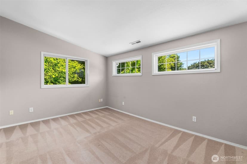 Property photo for 6344 Agnes Road NE, Tacoma photo 23