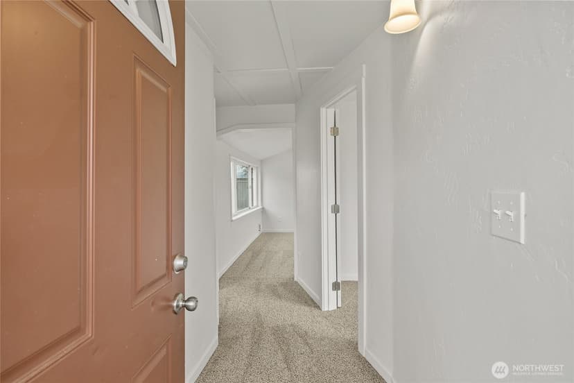 Property photo for 108 Yakima Avenue, Cle Elum photo 3