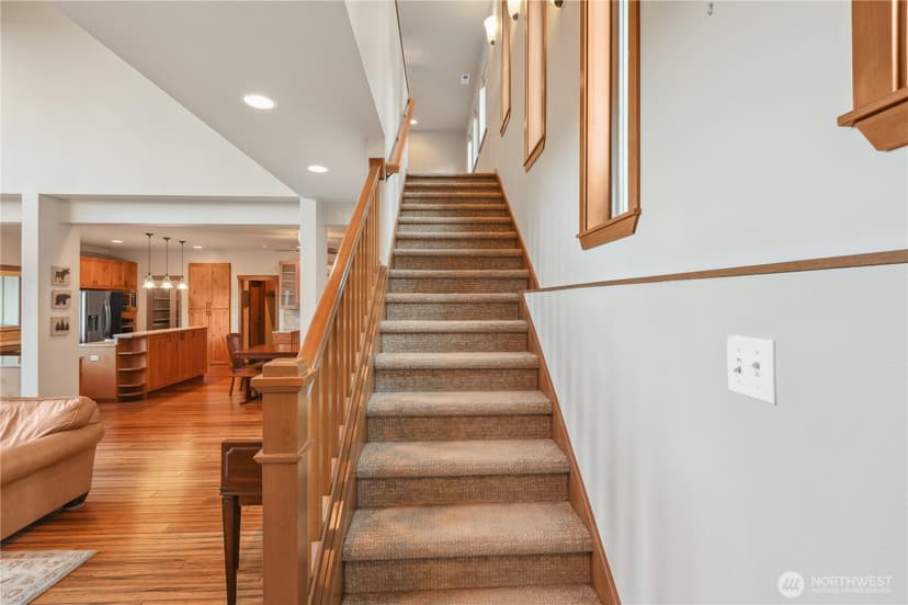 Property photo for 72 Telluride Drive, Ronald photo 17