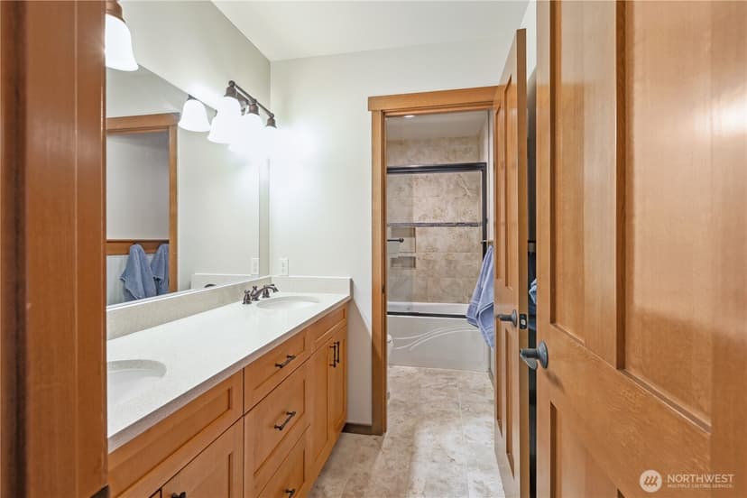 Property photo for 72 Telluride Drive, Ronald photo 23