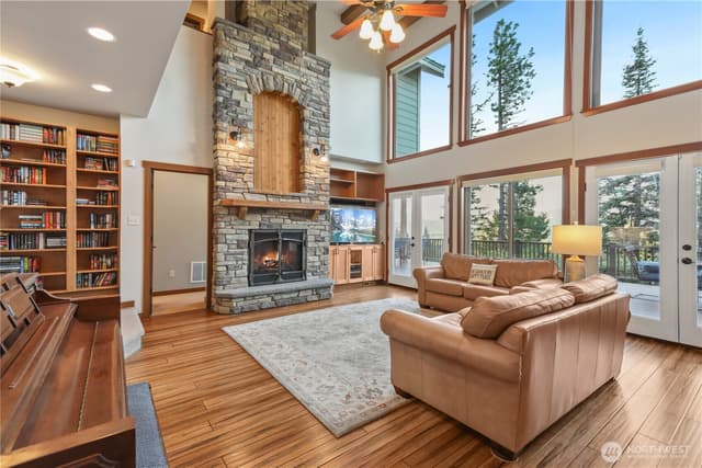 Property photo for 72 Telluride Drive, Ronald photo 4