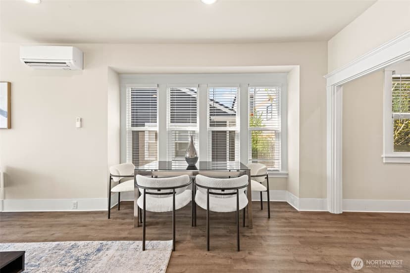 Property photo for 1413 26th Avenue, Seattle photo 9