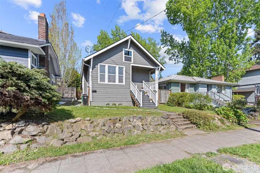 Property photo for 1413 26th Avenue, Seattle photo 2