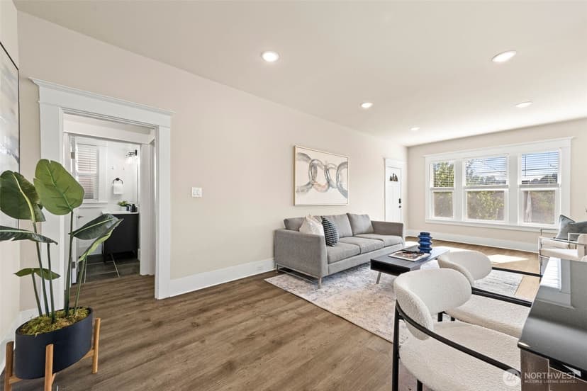 Property photo for 1413 26th Avenue, Seattle photo 11