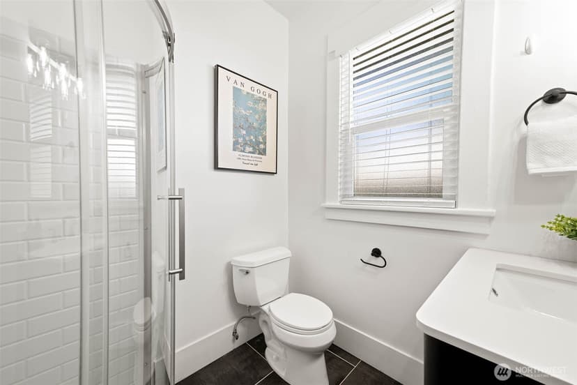 Property photo for 1413 26th Avenue, Seattle photo 17
