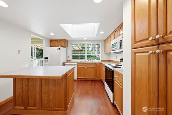 Property photo for 9215 NE 178th Street, Bothell photo 11