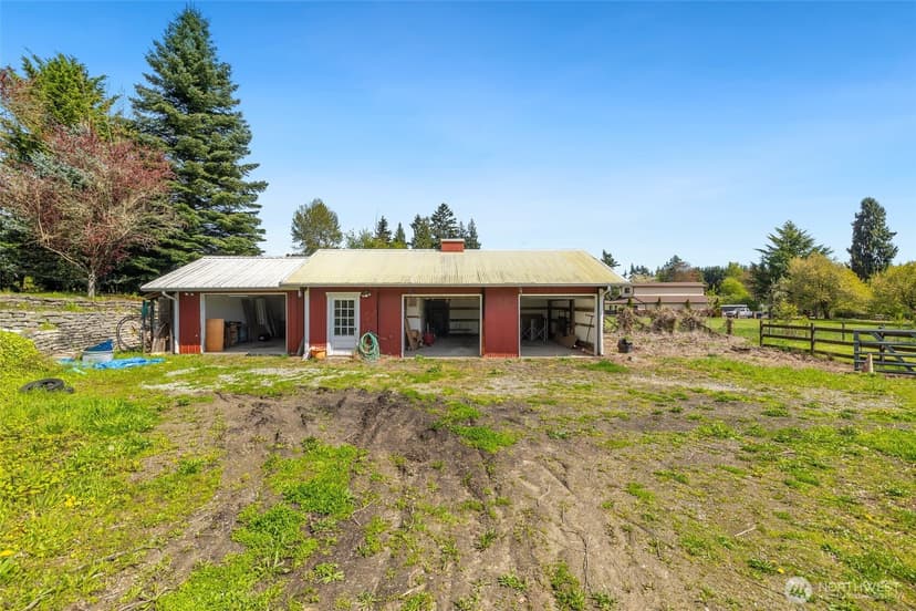 Property photo for 11103 13th Street E, Edgewood photo 33