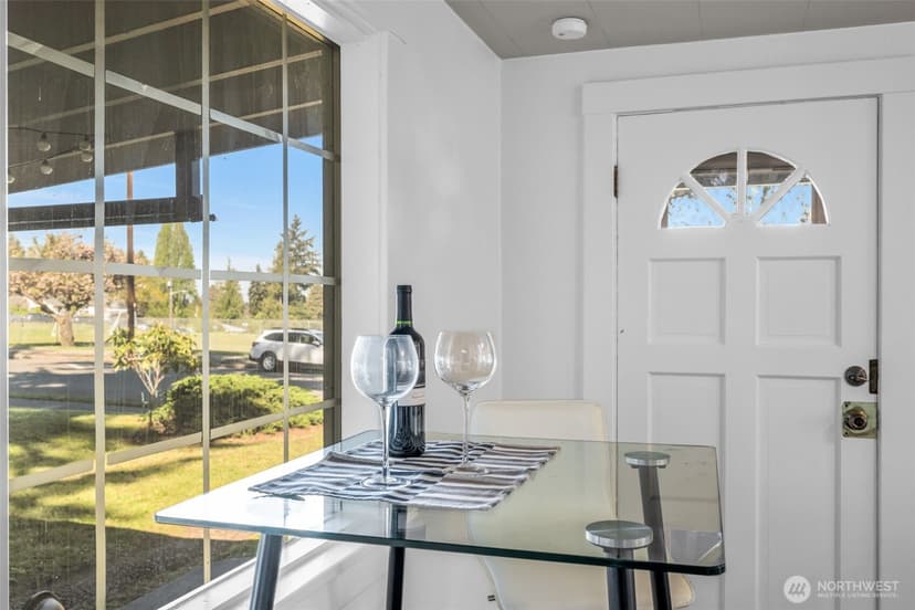 Property photo for 8427 30th Avenue SW, Seattle photo 14