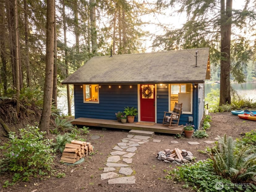 Property photo for 4945 Lakeside Drive, Langley photo 2