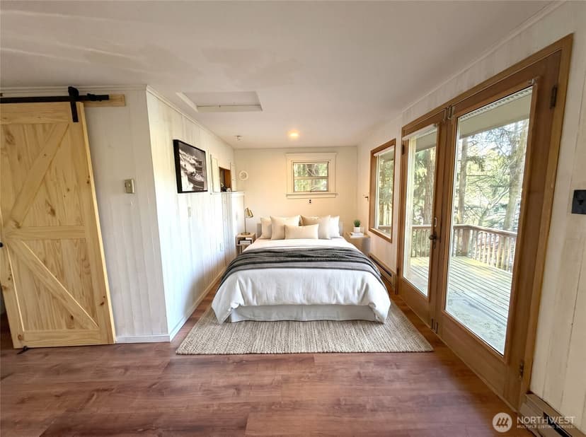 Property photo for 4945 Lakeside Drive, Langley photo 8