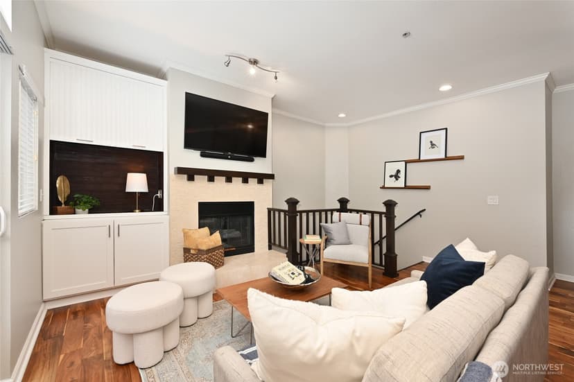 Property photo for 2130 Newport Way NW #7-4, Issaquah photo 14