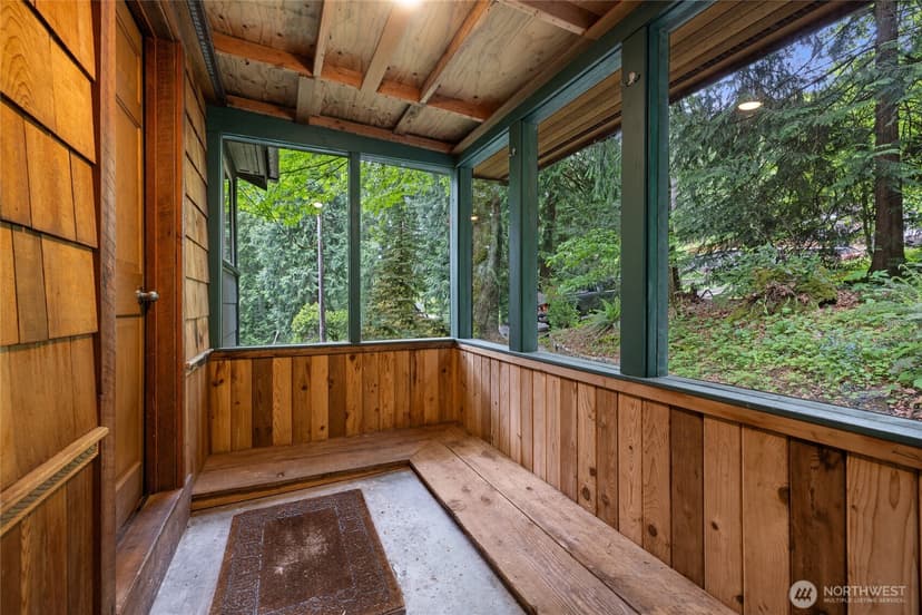 Property photo for 17426 SE 60th Street, Bellevue photo 3