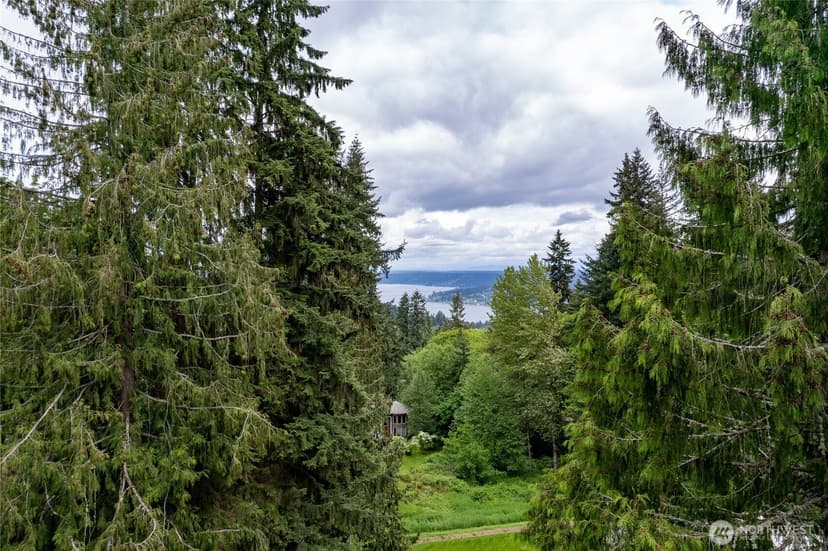 Property photo for 17426 SE 60th Street, Bellevue photo 27